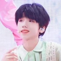 Nhiếp Vĩ Thần