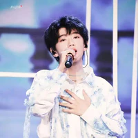Trương Hàm Thụy(y)
