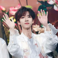 Hạ Tuấn Lâm(hắn)
