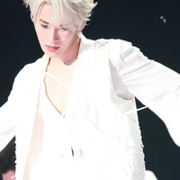 Trương Chân Nguyên ( hắn)