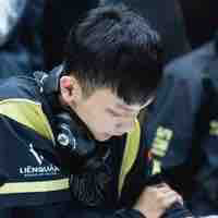 Hoài Nam