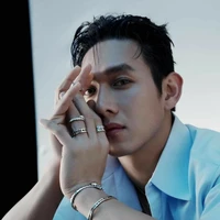 Song luân (anh captain)