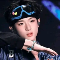 Trương Tuấn Hào (  anh² )