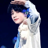 Vương Lỗ Kiệt_K