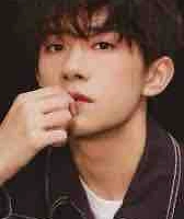 Dịch Dương Thiên Tỉ