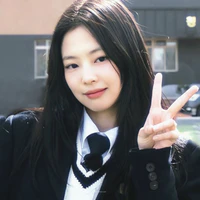 𝗞𝗶𝗺 𝗝𝗲𝗻𝗻𝗶𝗲