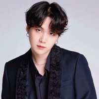 Min Yoongi [슈가]