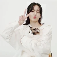 𝗟𝗮𝗹𝗶𝘀𝗮 𝗠𝗮𝗻𝗼𝗯𝗮𝗹  ( Em )