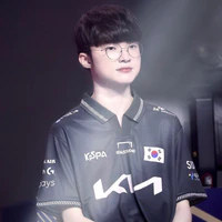Lee Sang - hyeok ( faker)