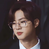 jim ( mẹ cô)