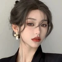 Thị Quyên_ mẹ cậu