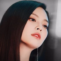 Jennie ( em)