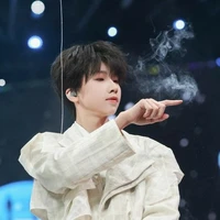 Nhiếp Vĩ Thần