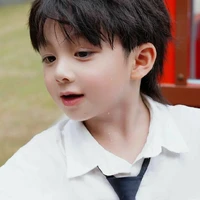 Bren Hoffman ( 5 tuổi)