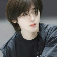 Tống Á Hiên