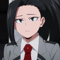 Momo yaoyorozu