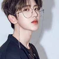 trương gia Huy (bạn nam9 )