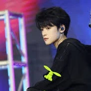 Uông Tuấn Hy_gã