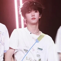 Trương Hàm Thụy ( cậu-2 )