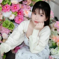 NHƯ QUỲNH (xì trum)