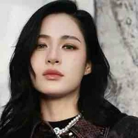 Lingling Kwong