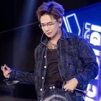 Hoàng Kim Long❄Lou Hoàng-A