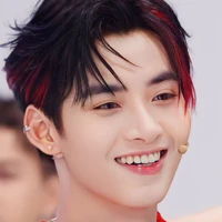 Huỳnh Hoàng Hùng_Hùng Huỳnh