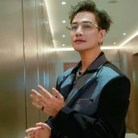 Hoàng Kim Long_Lou Hoàng