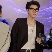 Tác giả mê Hiếu Thứ Hai