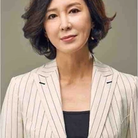 Thái Thiếu Vân a