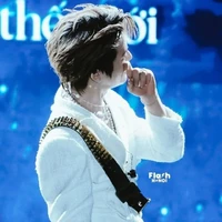 Nguyễn Quang Anh (bột)