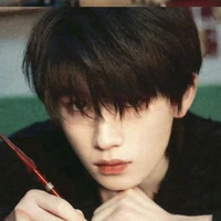 y - Tống Á Hiên