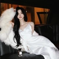 Bạch Nguyệt Anh ( mẹ kế nu9)