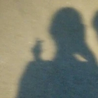 -nhỏ t/g bí ngôn-