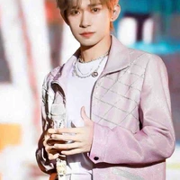 Dịch Dương Thiên Tỉ