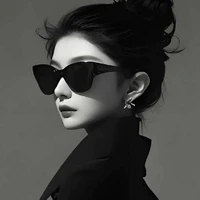 mom Rhy ( Quỳnh )