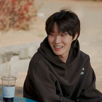Jung Hoseok (O)