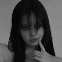 LaLiSa Manoban (Cô)