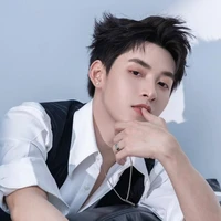 Hùng Huỳnh Gemini