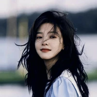 Hoàng Kim Ngân◺Uma