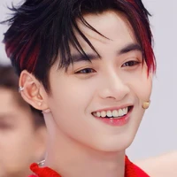 Hùng Huỳnh