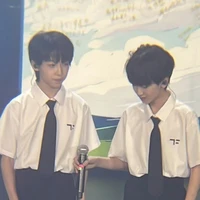 Con tác giả mê WenHan 8 kiếp chx hết:))