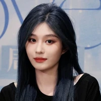 VƯƠNG DỊCH (nàng )