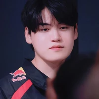 Lee Min Hyung( Gumayusi)