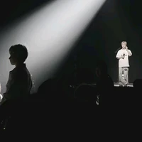 bé tác giả mê otp :33