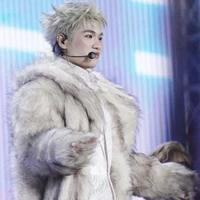 HOÀNG ĐỨC DUY-EM