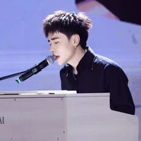 Quang Hùng