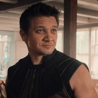 Clint Barton ( Hawkeye )