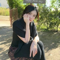 Huyền Trang ( Six )