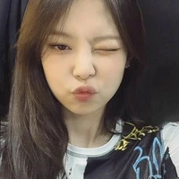Kim Jennie / Nàng /
